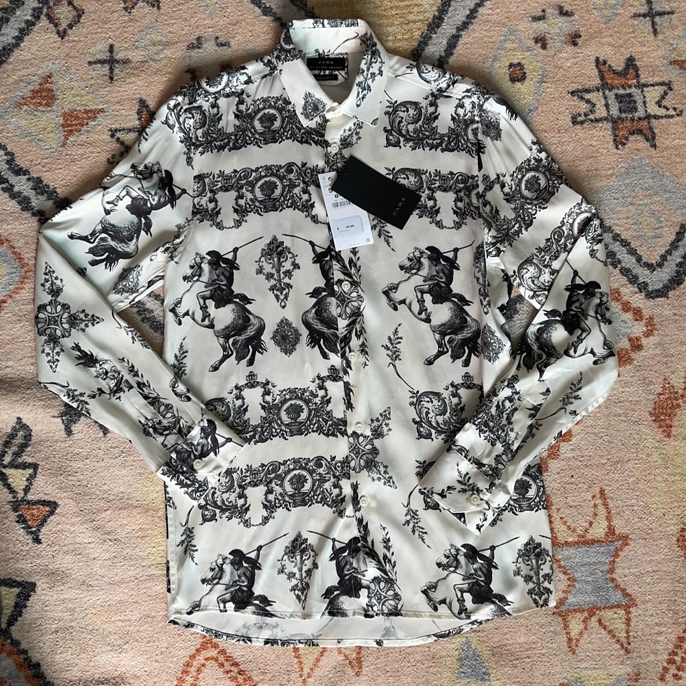 Zara/Men/DressShirt/Black/White/SizeS